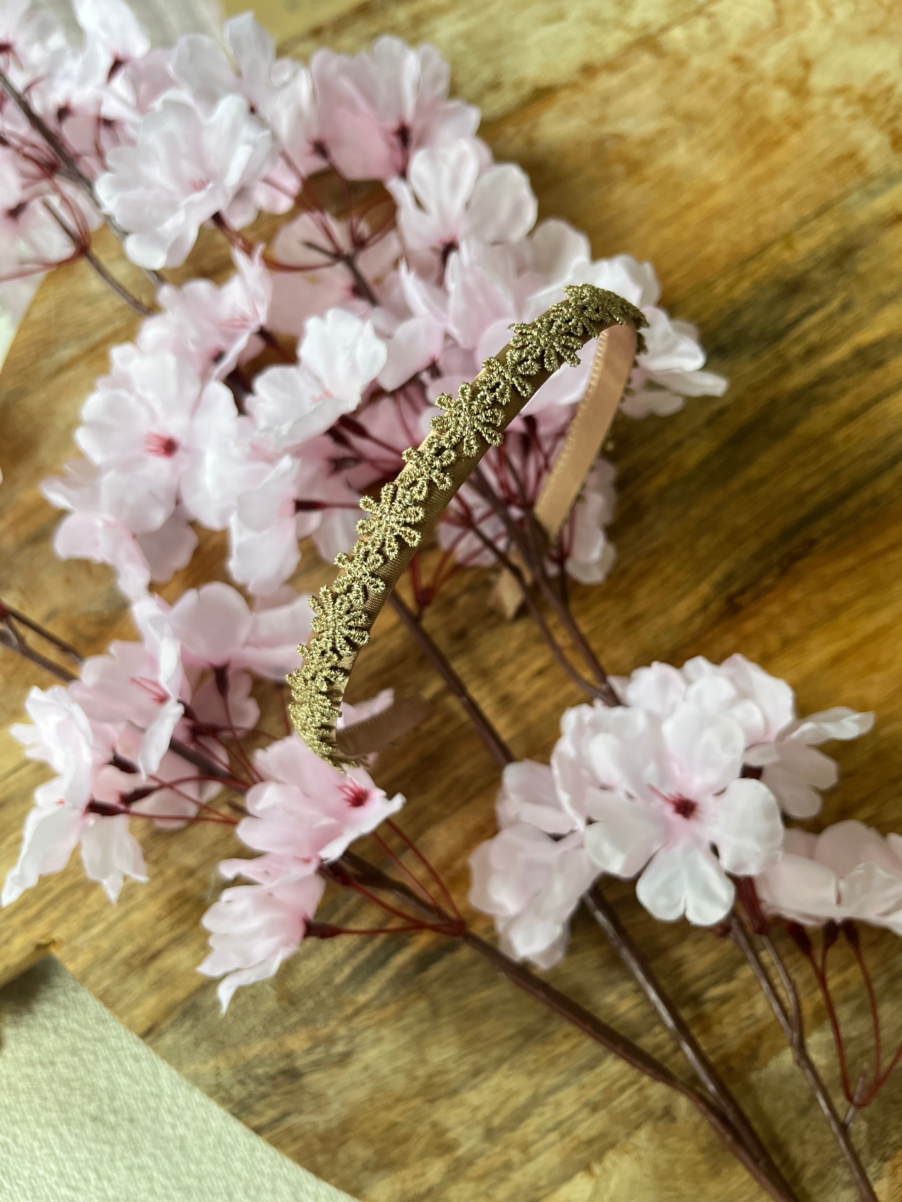 Diadeem | Golden mini flower