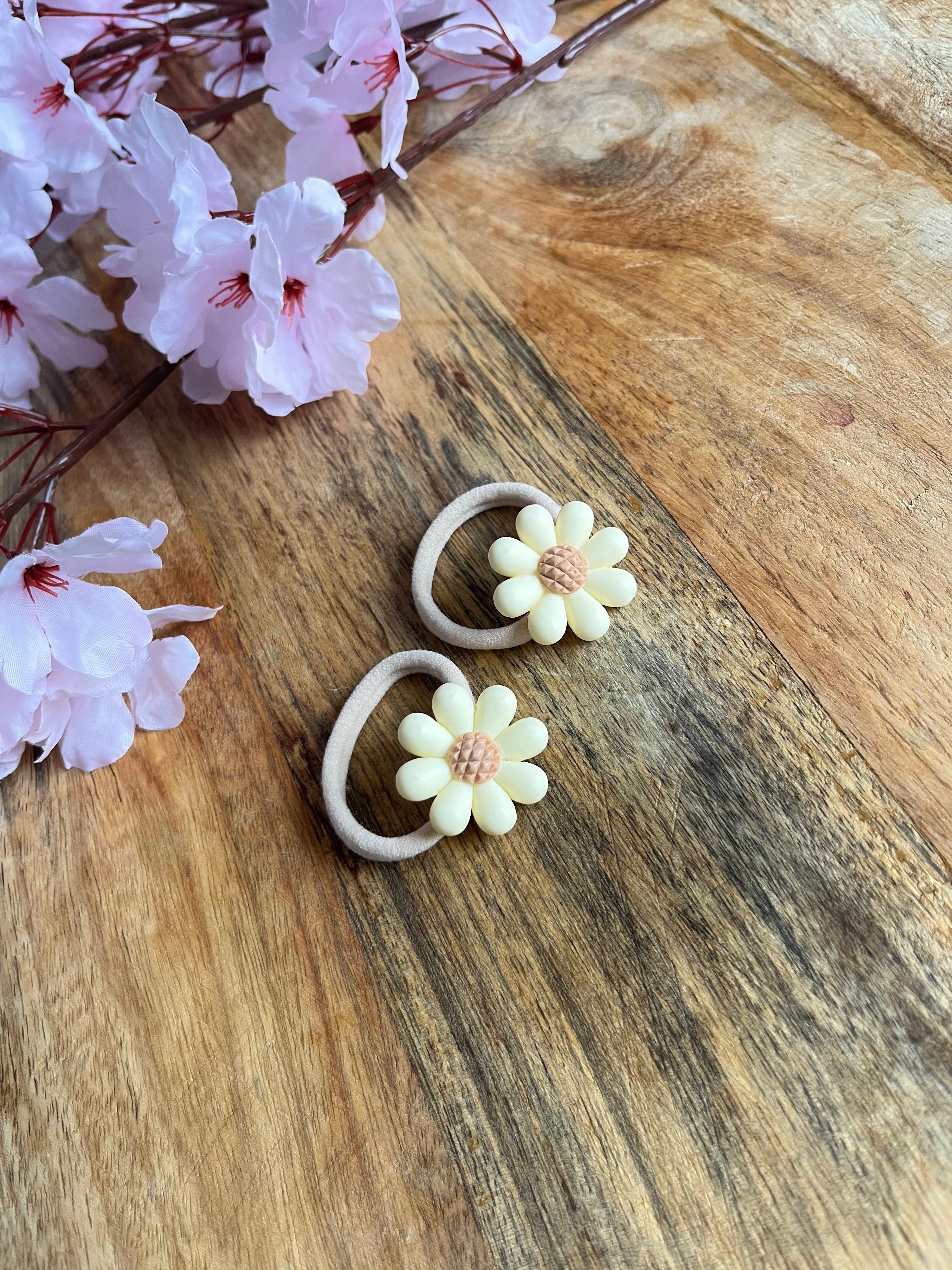 Haarelastiekjes | Crèmekleurige bloem